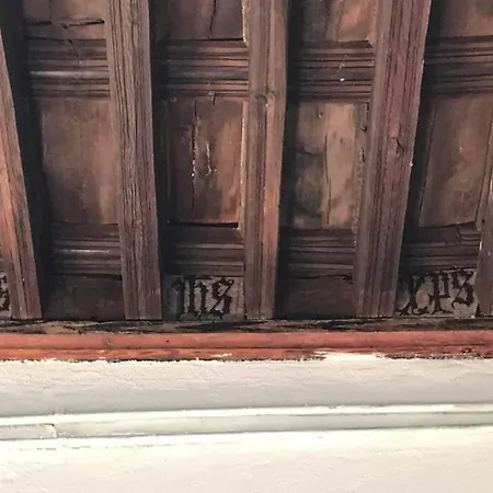 Luminoso Estudio En Casa Toledana Del Siglo Xv * Toledo